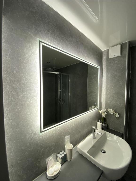 Super Prime Luxury Waterfront View Dbay By Tba Apartment Saint Davids  Exterior foto